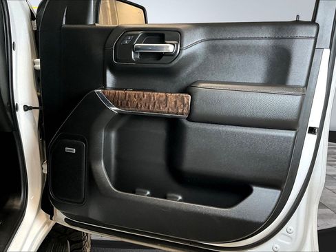 Used 2019 GMC Sierra 1500 Denali w/ Technology Package AWD/4WD image 29