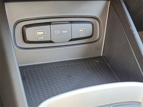 New 2026 Hyundai Venue SE image 11