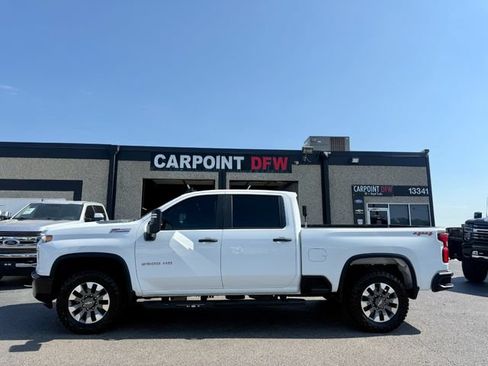 Used 2021 Chevrolet Silverado 2500 Custom w/ Custom Value Package AWD/4WD image 8