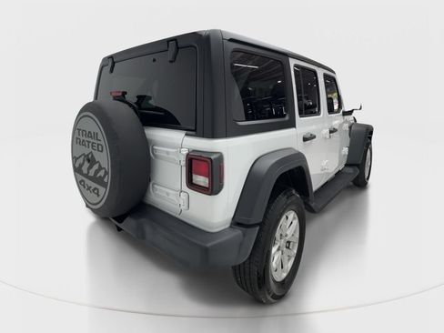 Used 2023 Jeep Wrangler Unlimited Sport AWD/4WD image 7