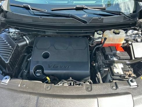 Used 2021 Chevrolet Traverse LT AWD/4WD image 21