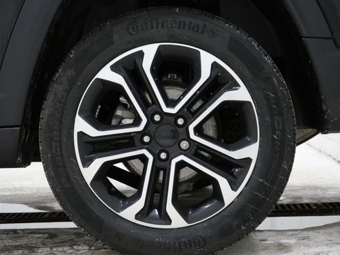 Used 2022 Jeep Compass Limited w/ Sun and Sound Group image 10