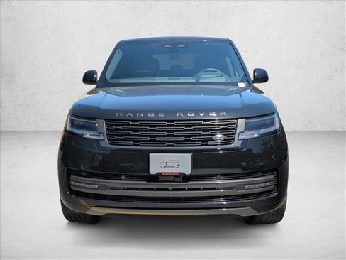 Certified 2025 Land Rover Range Rover SE AWD/4WD image 2