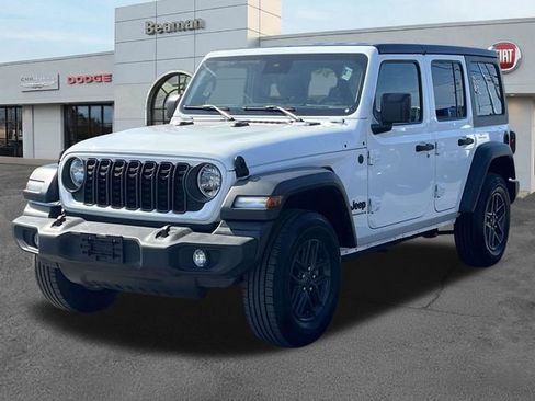 Used 2024 Jeep Wrangler Unlimited Sport AWD/4WD image 3