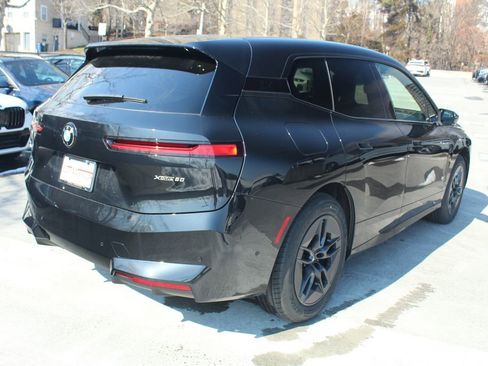 New 2026 BMW iX xDrive60 image 9