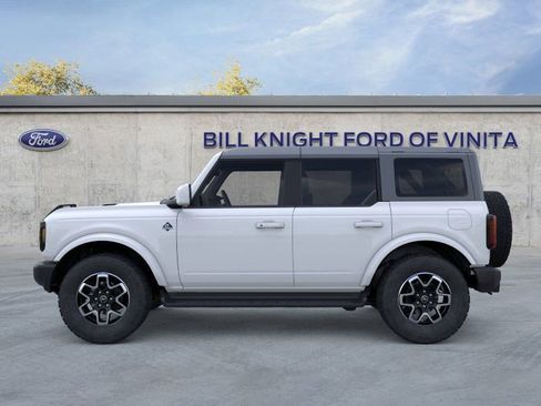 New 2025 Ford Bronco Outer Banks image 3