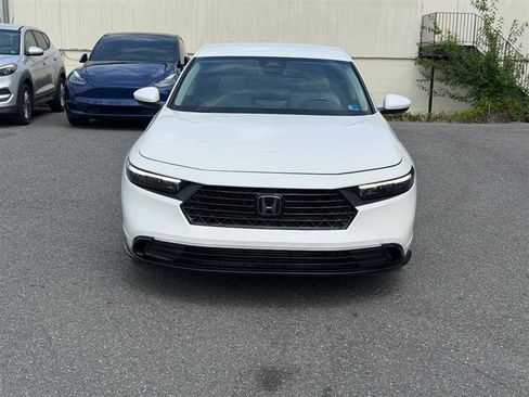 Used 2023 Honda Accord LX image 3