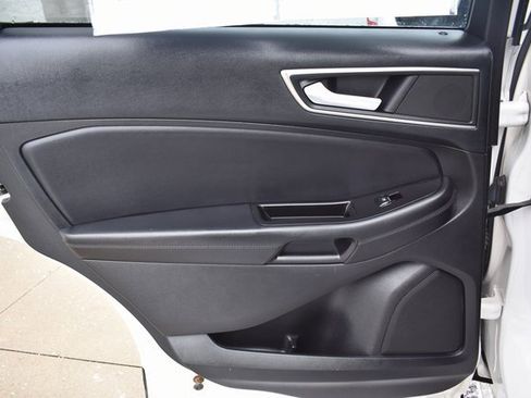 Used 2015 Ford Edge SEL w/ Equipment Group 201A image 34