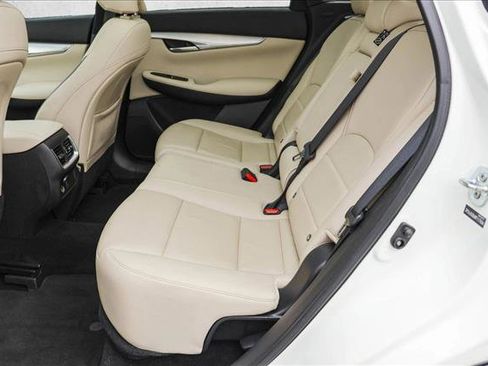 Used 2021 INFINITI QX50 Essential w/ Convenience Package image 23