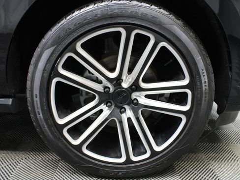 Used 2019 Lincoln Navigator Reserve AWD/4WD image 10