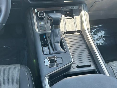 Used 2026 Lexus GX 550 AWD/4WD image 24