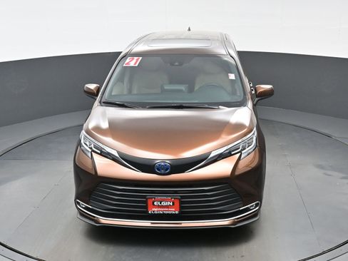 Used 2021 Toyota Sienna XLE FWD image 37