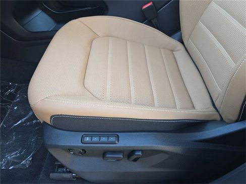 New 2026 Volkswagen Atlas Cross Sport SEL image 15