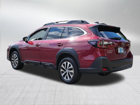 Certified 2025 Subaru Outback Premium AWD/4WD image 5