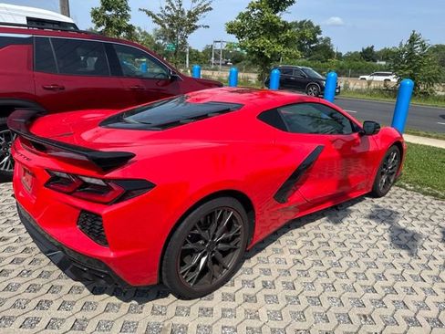 Used 2025 Chevrolet Corvette Stingray Coupe w/ Z51 Performance Package RWD image 3