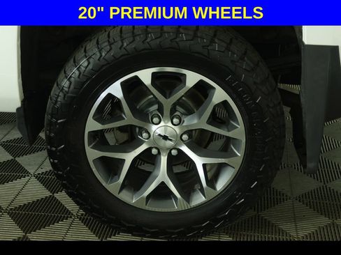 Used 2015 Chevrolet Silverado 1500 LTZ AWD/4WD image 8