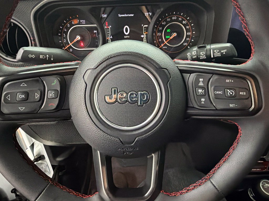 Used 2024 Jeep Wrangler Unlimited Rubicon AWD/4WD image 16