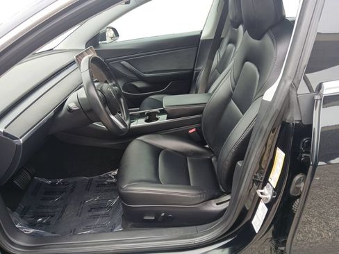Used 2018 Tesla Model 3 Long Range RWD image 9