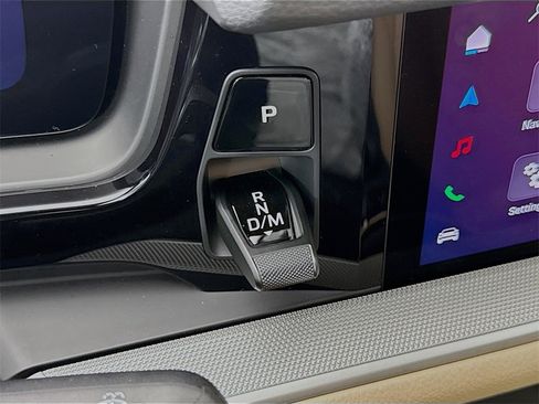 Used 2025 Porsche Cayenne image 22