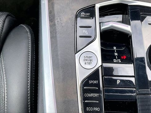 Used 2024 BMW X5 xDrive40i AWD/4WD image 29