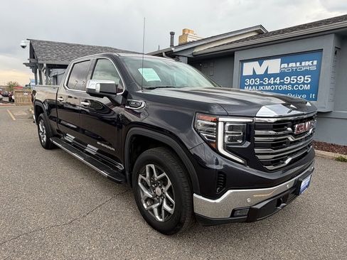 Used 2023 GMC Sierra 1500 SLT w/ SLT Premium Plus Package image 1
