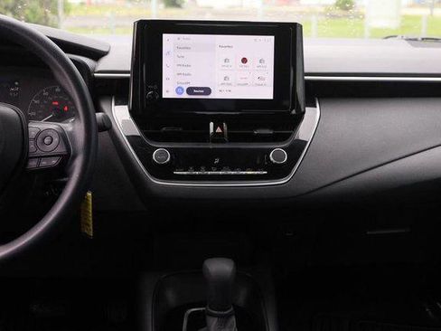 Used 2024 Toyota Corolla LE FWD image 21