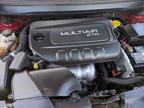 Used 2016 Jeep Cherokee Sport FWD image 30
