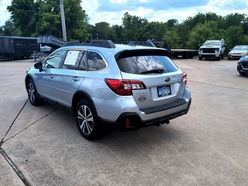 Used 2018 Subaru Outback 2.5i Limited image 7