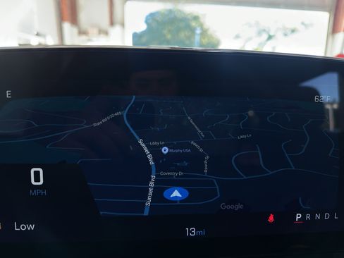 Used 2025 Chevrolet Equinox LT image 13