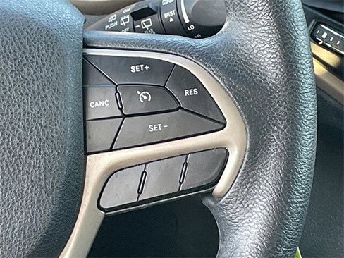 Used 2018 Jeep Cherokee Latitude image 13