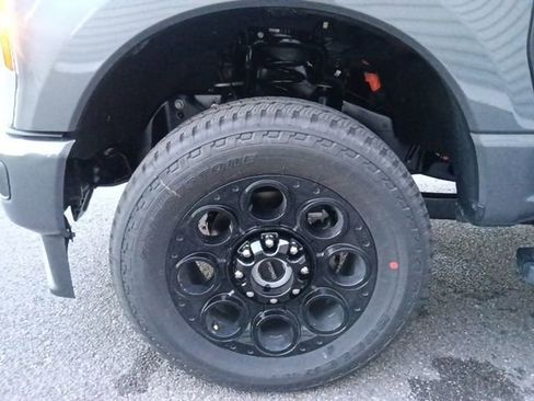 New 2026 Ford F250 Lariat w/ Black Appearance Package image 10