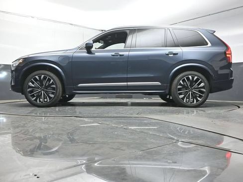 New 2026 Volvo XC90 T8 Plus w/ Protection Package Premier AWD/4WD image 37