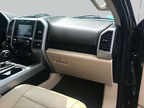 Used 2019 Ford F150 Lariat AWD/4WD image 19