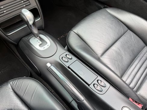 Used 2003 Porsche Boxster RWD image 17