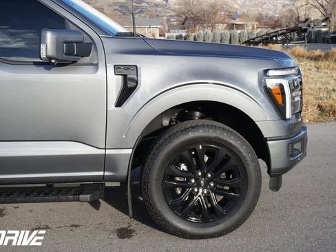 Used 2025 Ford F150 Lariat image 13