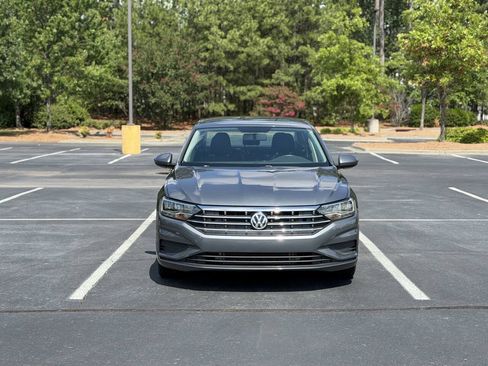 Used 2019 Volkswagen Jetta S w/ Driver Assistance Package FWD image 2