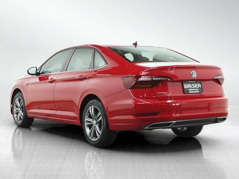 Used 2019 Volkswagen Jetta R-Line w/ R-Line Cold Weather Package FWD image 3
