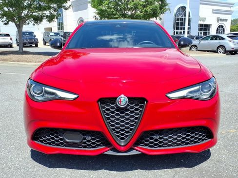 Used 2023 Alfa Romeo Giulia Veloce RWD image 14