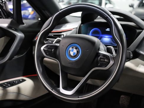 Used 2015 BMW i8 image 27