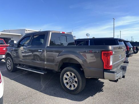 Used 2017 Ford F250 Lariat w/ Chrome Package image 2