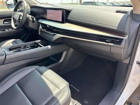 Used 2025 Nissan Murano SL AWD/4WD image 15
