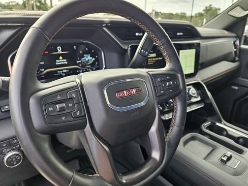 Used 2025 GMC Sierra 2500 AT4 w/ AT4 Premium Plus Package image 15