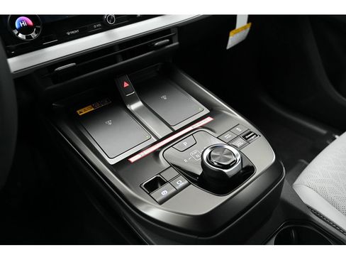 New 2026 Subaru Solterra Premium image 23