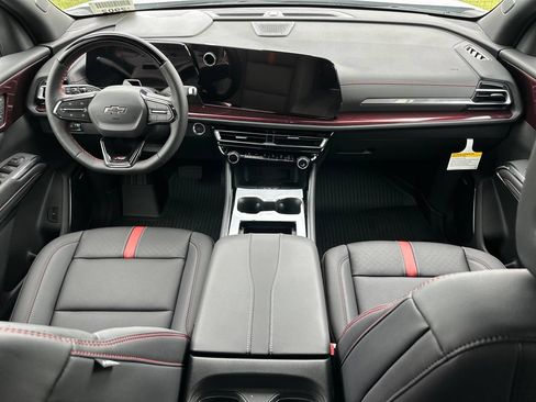 New 2026 Chevrolet Traverse RS w/ LPO, Floor Liner Package AWD/4WD image 17