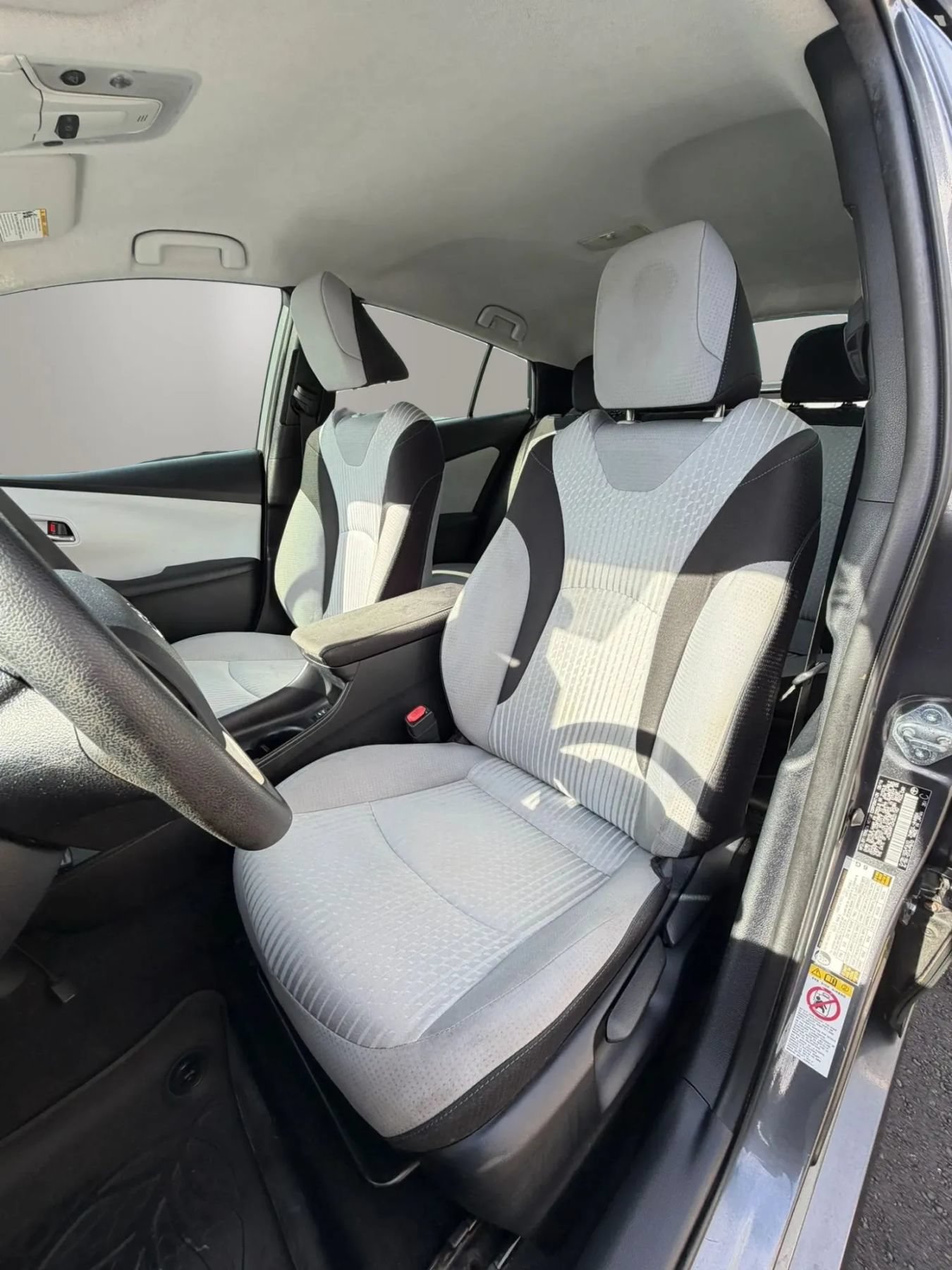 Used 2017 Toyota Prius Two FWD image 19