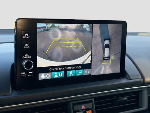 Used 2023 Honda Pilot Elite image 14