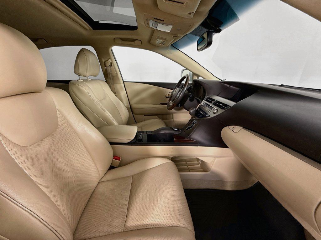 Used 2013 Lexus RX 350 AWD w/ Navigation Pkg image 30