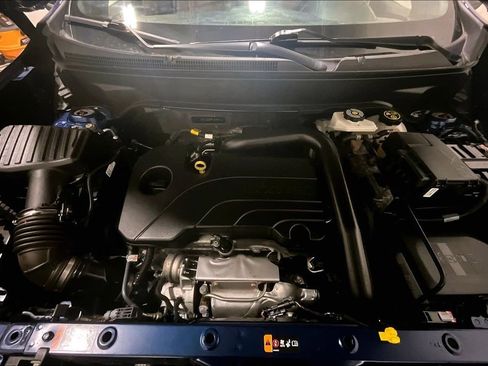 Used 2023 Chevrolet Equinox Premier image 29