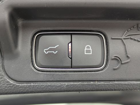 Used 2020 Ford Explorer ST w/ Premium Technology Package image 13