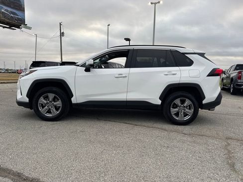 Used 2024 Toyota RAV4 XLE AWD/4WD image 3
